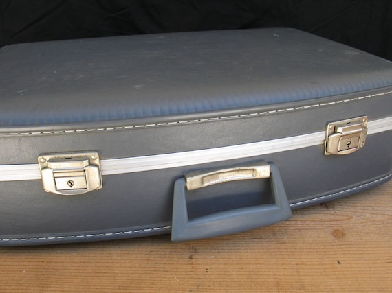 Vintage Blue Suitcase Luggage - image 3