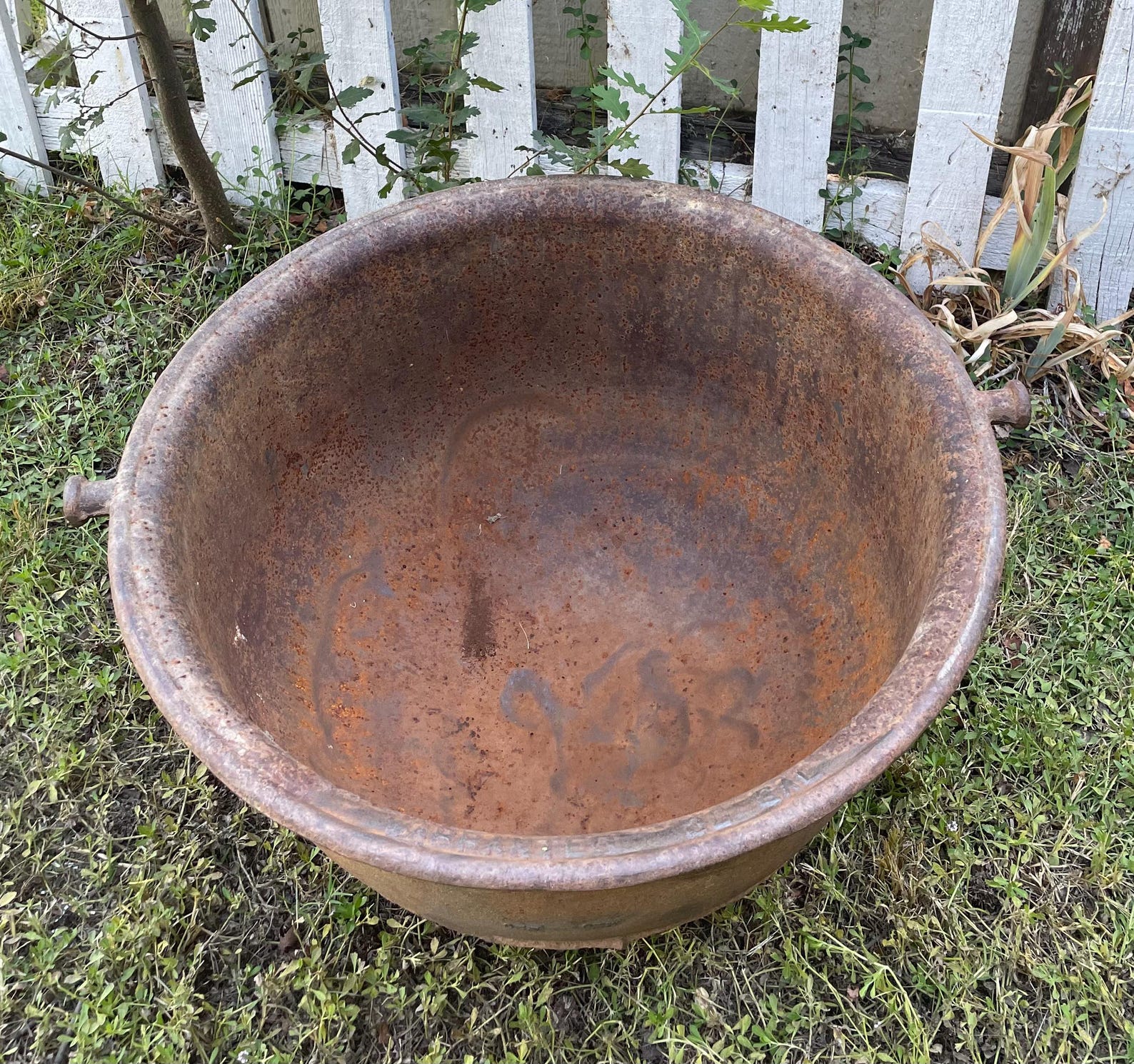 Antique Cauldron - Huge 30 Gallon Cast Iron Cauldron - Warranted 30 Gal ...