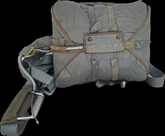 U.S. Navy Parachute - 1959 Fully Packed 28 Foot Rip Stop