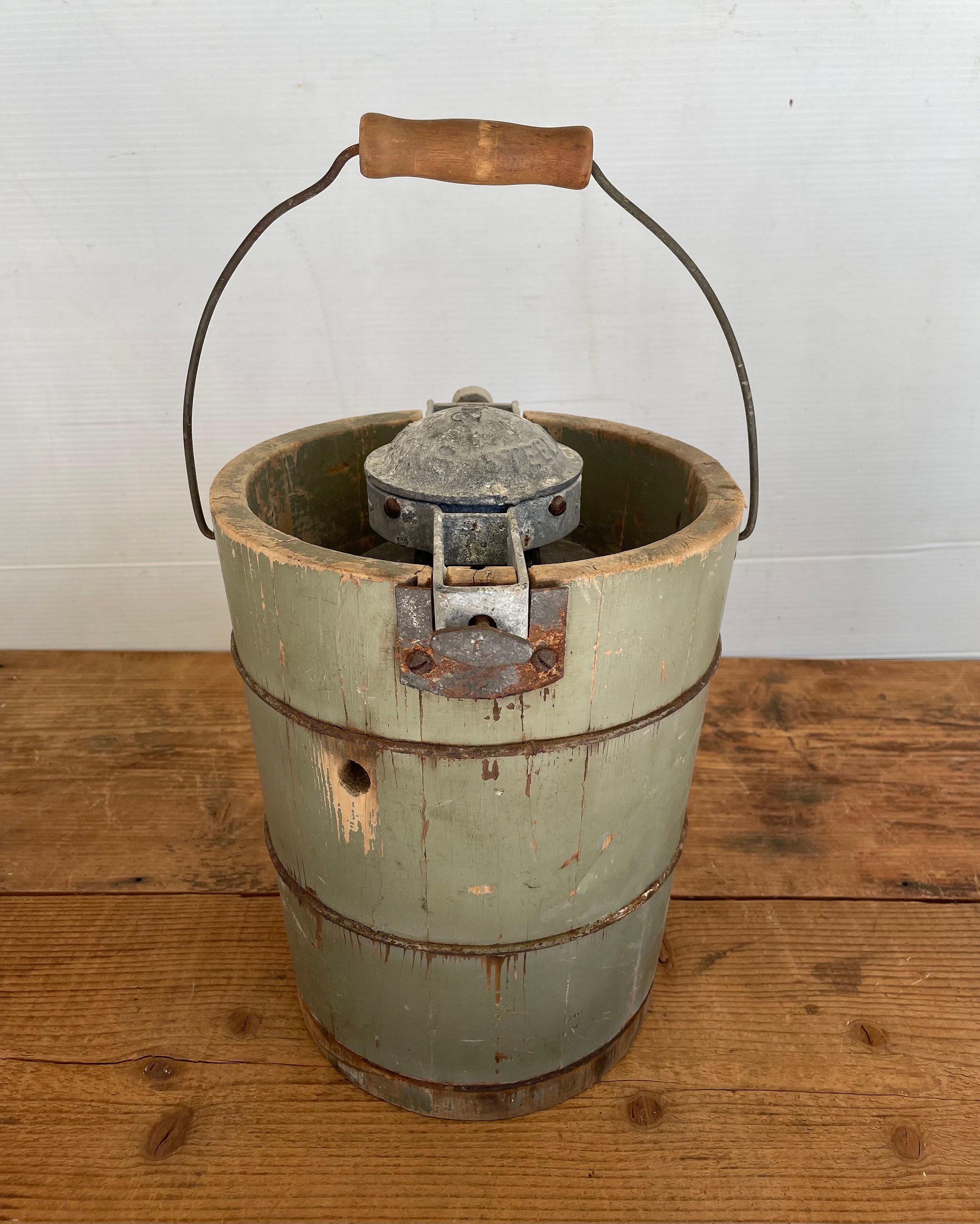 Vintage ice cream freezer hotsell