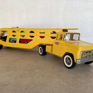 Vintage 1960s Tonka No. 840 Car Carrier with Original Box – Complete Set