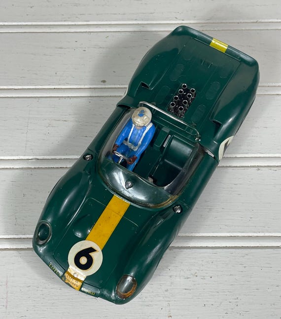 Vintage 1960s Cox Lotus 40 Slot Car 1/24 Scale Green #6 Racing