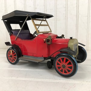 Vintage Yonezawa Tin “Veterans Car” - Made in Japan