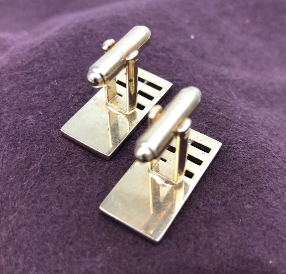 Vintage Gold Tone Cuff Links with Mother of Pearl… - image 3