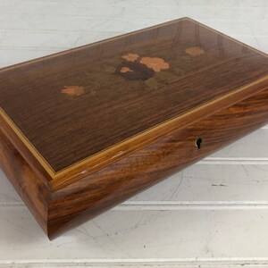 Vintage Italian Jewelry Box with Reuge Swiss Musical Movement