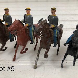 Britain’s Ltd 4 Soldiers on Horseback - Britain&#39;s Ltd Lead Figures