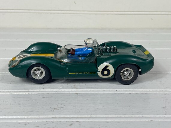 Vintage 1960s Cox Lotus 40 Slot Car 1/24 Scale Green #6 Racing