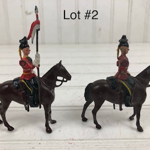 Britain’s Ltd 2 Soldiers on Horseback - Britain&#39;s Ltd Lead Figures