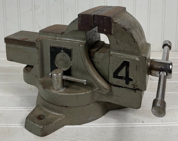Large Vintage Bench Vise With Swivel Base Solid Metal Bench Etsy