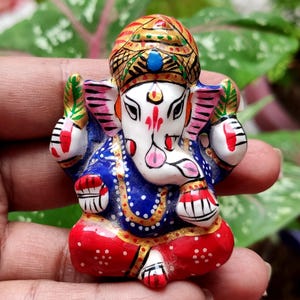 Ganesha Statue, Metal Ganpati Sculptures Figurines for Home Temple, Housewarming Gift, Good Luck Gift for New Beginnings, Goddess Statue