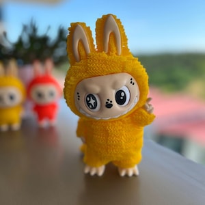 Figura de Labubu / Labubu impresa en 3D / Regalo para amantes de los juguetes / Figura de Labubu hecha a mano / Juguete coleccionable con ojos intercambiables / Juguete impreso en 3D