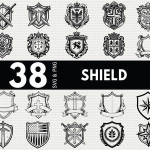 Op de afbeelding: Een verzameling van 38 schildontwerpen in zwart en wit. De schilden bevatten verschillende heraldische elementen, waaronder zwaarden, kruisen en bloemmotieven. De tekst "SHIELD" wordt in vette witte letters op een zwarte banner weergegeven, met "SVG & PNG" eronder.