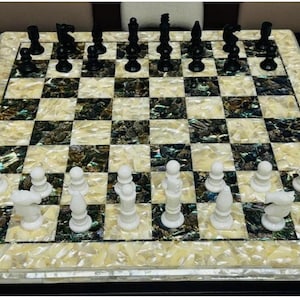 Tablero de ajedrez de nácar y concha de abulón con piezas de mármol – Mesa de ajedrez de lujo hecha a mano – Decoración de tablero de juego con incrustaciones de piedra
