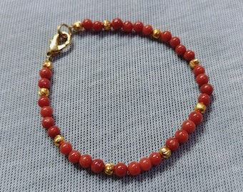 Pulsera de latón con cuentas redondas de coral rojo italiano natural / Joyería bohemia con piedras preciosas