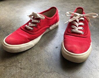 red keds tennis shoes