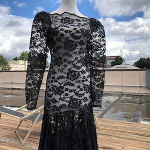 Vintage All Sheer Black Floral Lace Dress 1980s 80s Vintage Long Puffed Sleeves Fluted Gathered Hem Victorian Insp Goth Lacy Mesh Size S XS