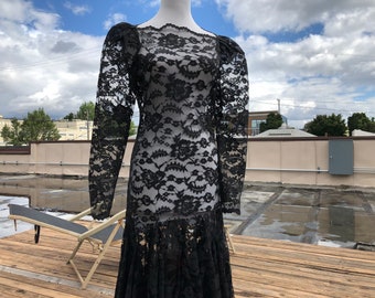 Vintage All Sheer Black Floral Lace Dress 1980s 80s Vintage Long Puffed Sleeves Fluted Gathered Hem Victorian Insp Goth Lacy Mesh Size S XS
