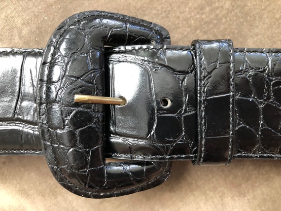 Vintage Wide Waist Belt Black Leather Alligator Embossed Moc Croc‎ Womens Medium Vintage Wide Black Leather Belt: Crocodile Embossed Waist  main image 3