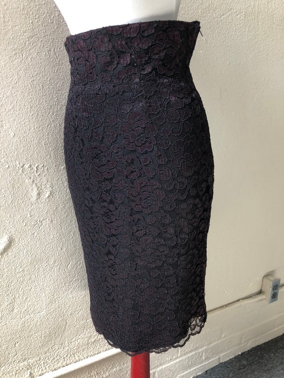 90s Floral Black Plum Lace Sheer Layered Fitted P… - image 5