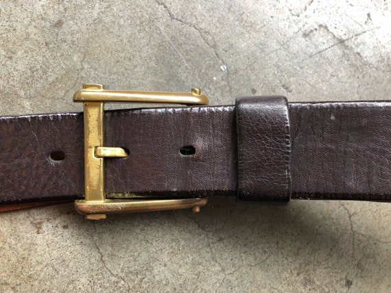 Vtg Dark Brown Textured Leather Belt w/ Solid Bra… - image 1