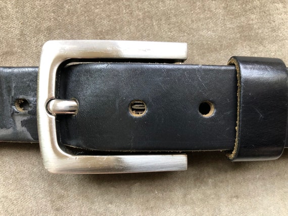 YOKE Narrow Leather Belt(BLACK×SILVER) Narrow Leather Belt | YOKE Official Website