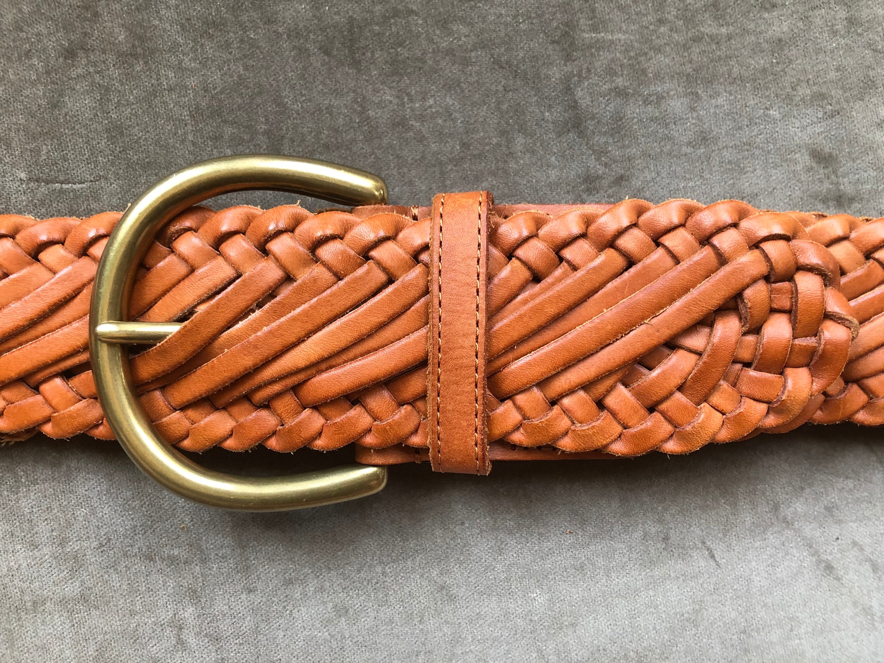 BCBGMaxAzria Women\'s Y2K Wide Woven Leather Brass Buckle Belt, Brown,S Vintage Wide Woven Tan Brown Leather Belt Braided Solid  main image 4