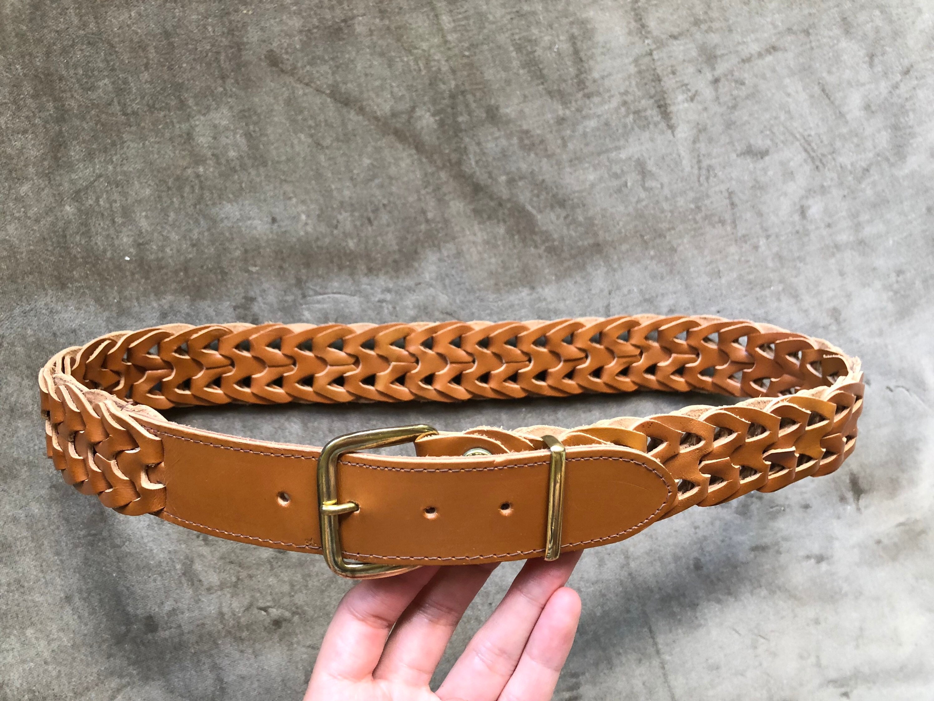 70s Tan Peanut Butter Brown Leather Woven Wide Belt Chain  display picture 1
