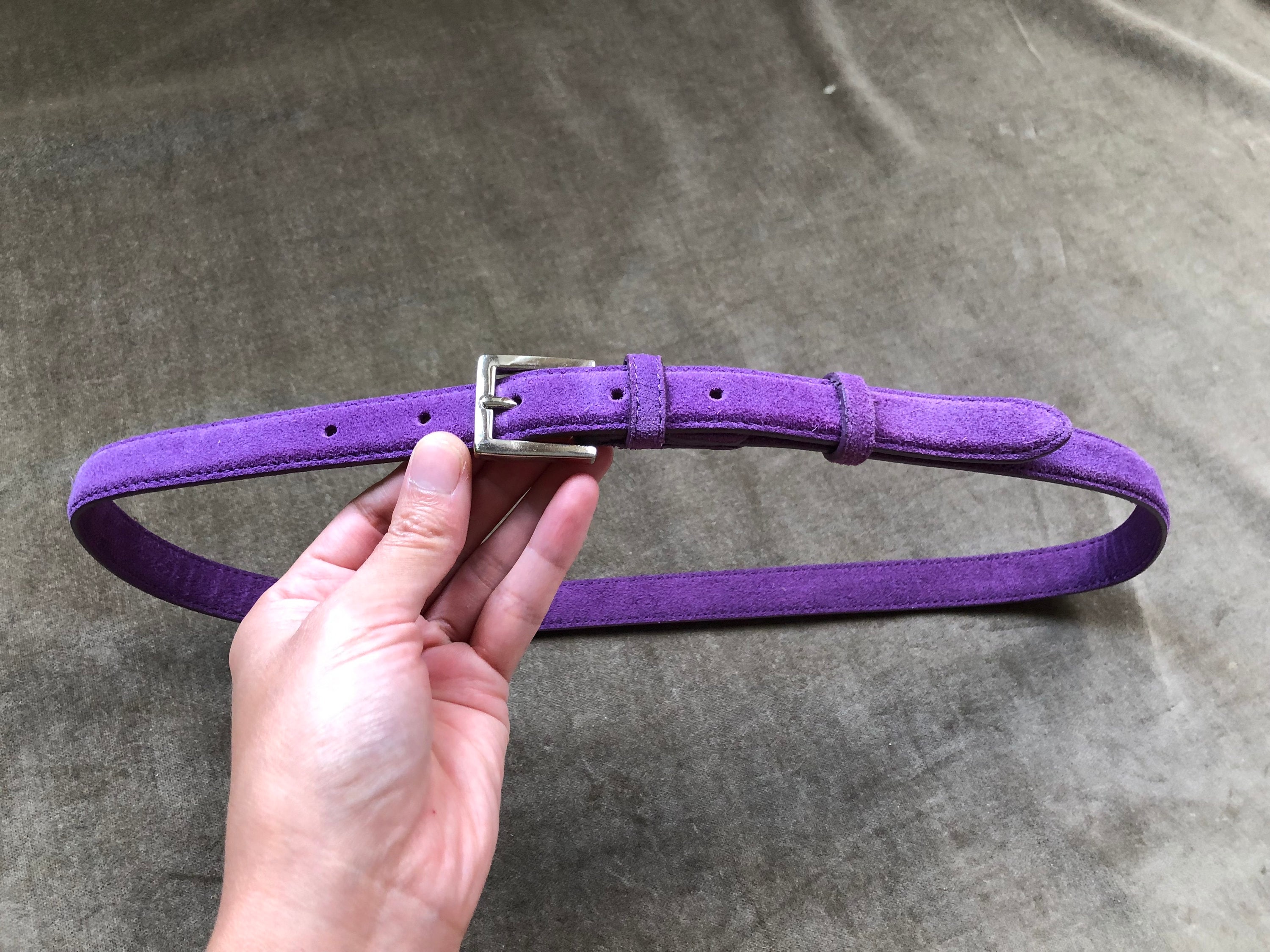 Vintage Sostanza Belt Medium Purple Suede Leather Wide Embroidered Boho 80s Vintage Embroidered Suede Leather Belt: Wide Boho Waist Belt  main image 2