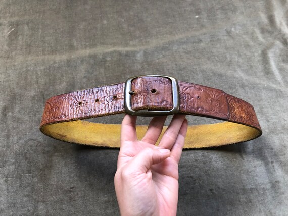 70s Floral Tooled Brown Thick Leather Belt Wester… - image 3
