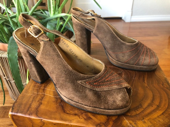 70s Brown Suede Leather Peeptoe Platform Sandals … - image 7