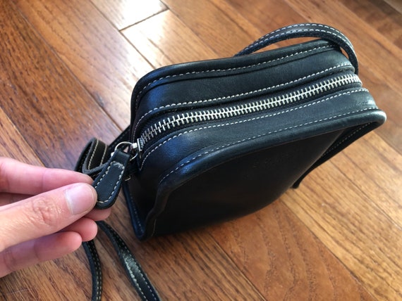 Mini COACH NY Black Leather White Contrast Stitch Square Zip Mini COACH NY Black Leather White Contrast Stitch Square Zip