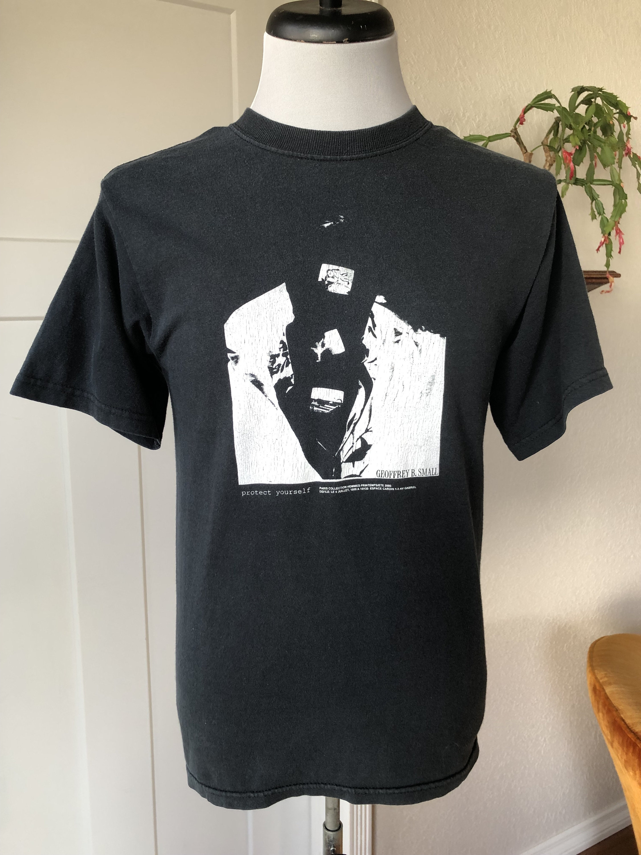 Geoffrey B. Small Faded Black Cotton Knit T Shirt Tee Top