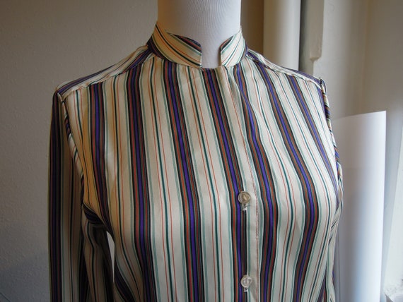 Vintage 70s satin White rainbow striped Retro Pol… - image 1