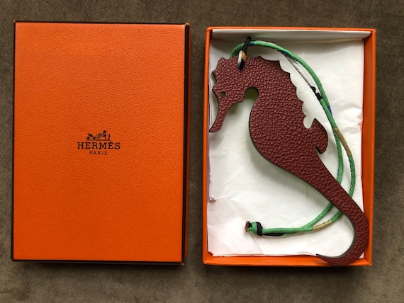 Auth Hermes Leather Seahorse Bag Charm Bicolor Li… - image 7