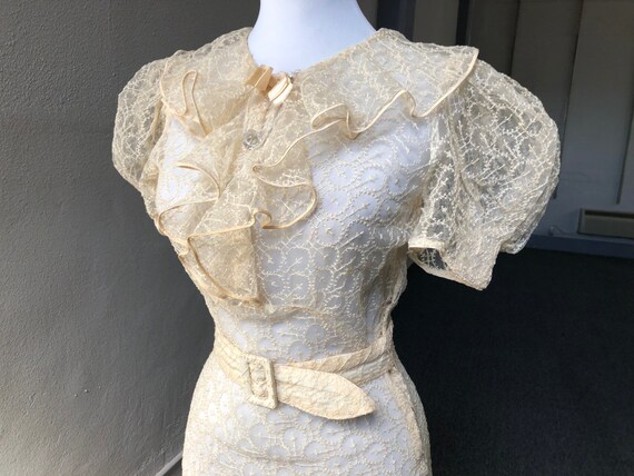 Antique 1930s Sheer Ivory Cream Floral Embroidere… - image 1