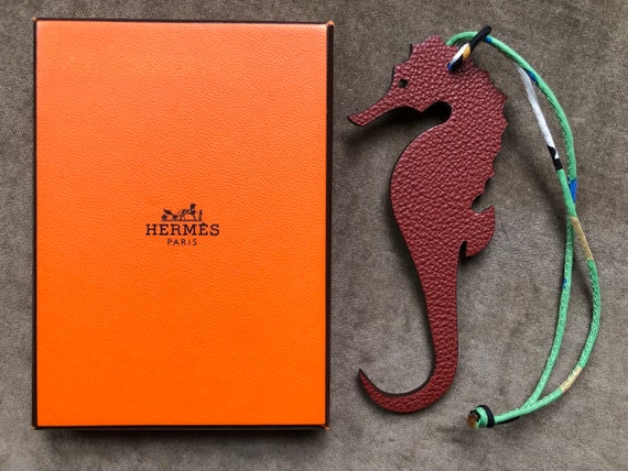Auth Hermes Leather Seahorse Bag Charm Bicolor Li… - image 5