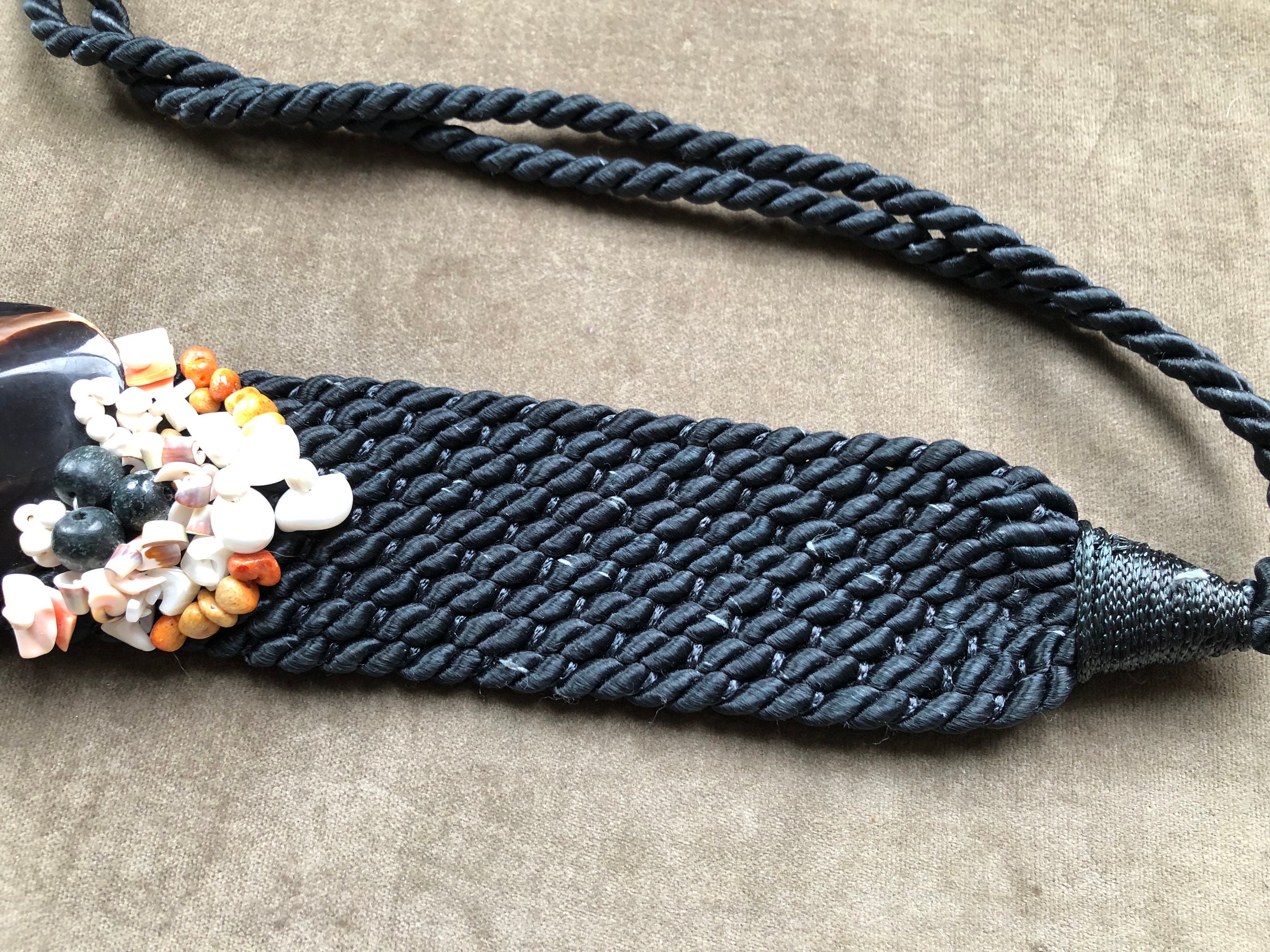 Women\'s Statement Side Tie Belt Shells & Mother of Pearl on Black Satin Rope M 80s Seashell Mother of Pearl Sea Shell Mermaid Satin Rope  main image 4