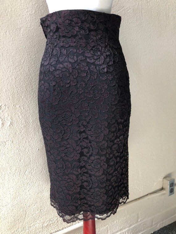 90s Floral Black Plum Lace Sheer Layered Fitted P… - image 3