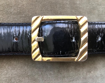 80s 90s Shiny Black Patent Leather Belt Gold Tone Buckle 1990s 1980s Vintage Slim Trouser Belt M L 30 31 32 waist Retro MCM Womens Claiborne