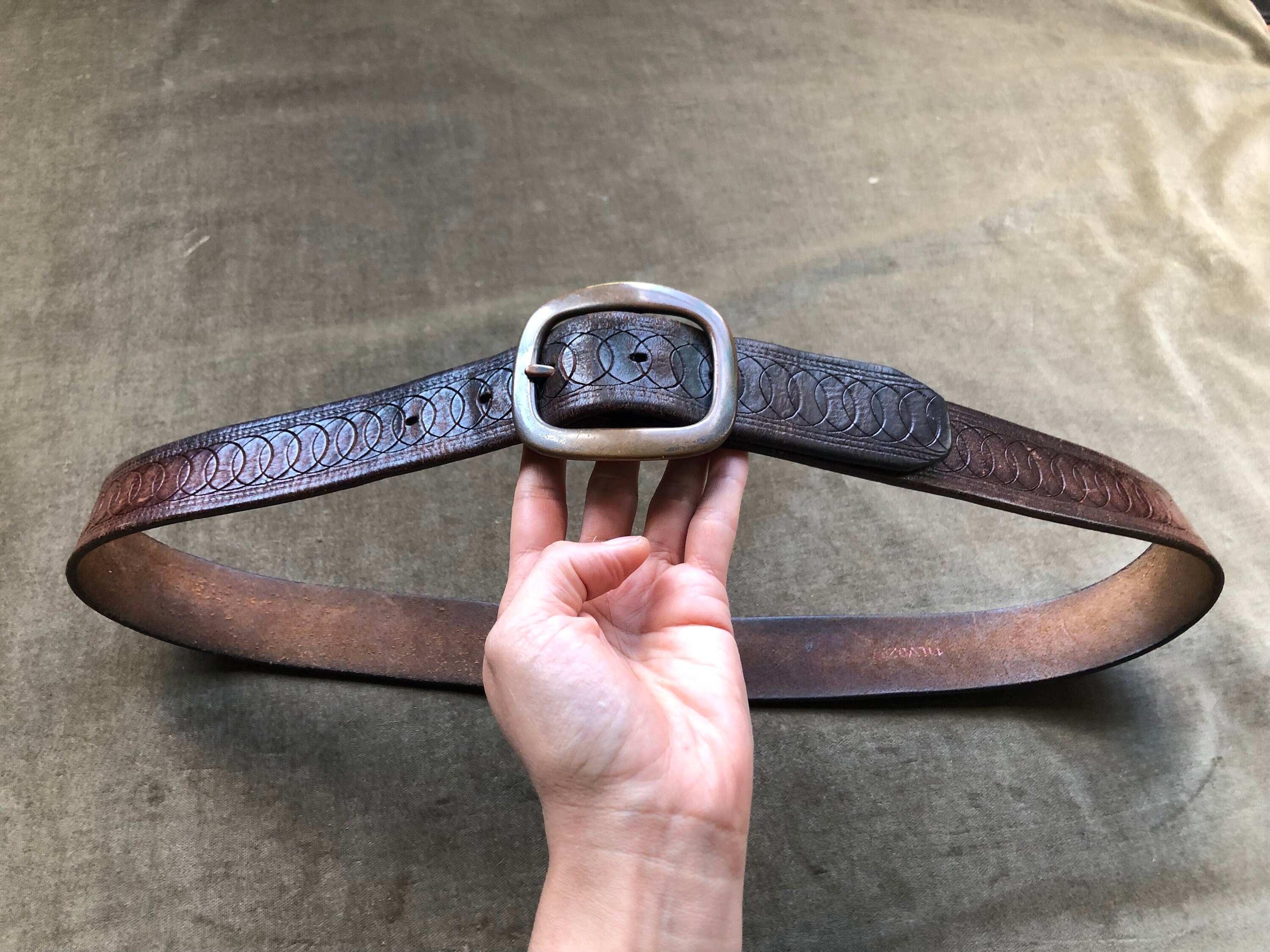 90s Y2k Tooled Dark Brown Thick Leather Belt Western Waist