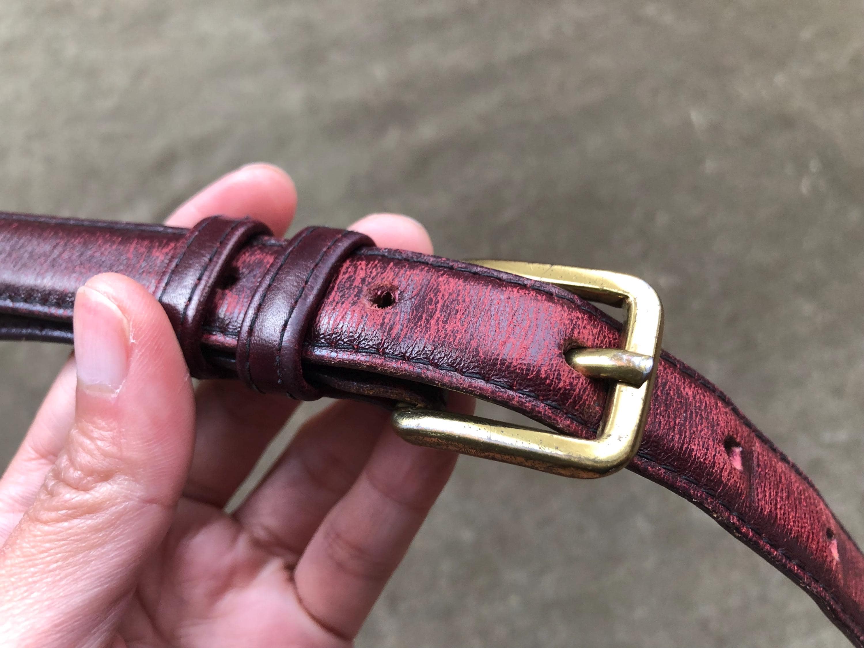 Vintage 1970 80\'s Retro Burgundy Purple Leather Gold Buckle Classic Skinny Belt 70s 80s Super Skinny Leather Belt Solid Brass Retro Buckle  main image 2