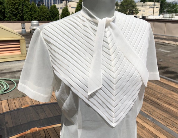 1950’s Semi Sheer Pleated Chevron Yoke White Nylo… - image 1