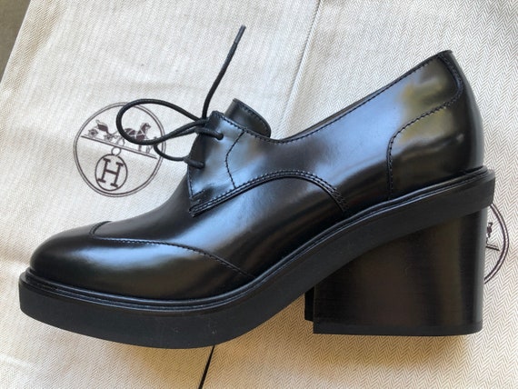 美品★HERMES★2025★馬銜 デトゥレ★カフタン★ワンピース 美品☆HERMES☆2025☆馬銜 デトゥレ☆カフタン☆ワンピース