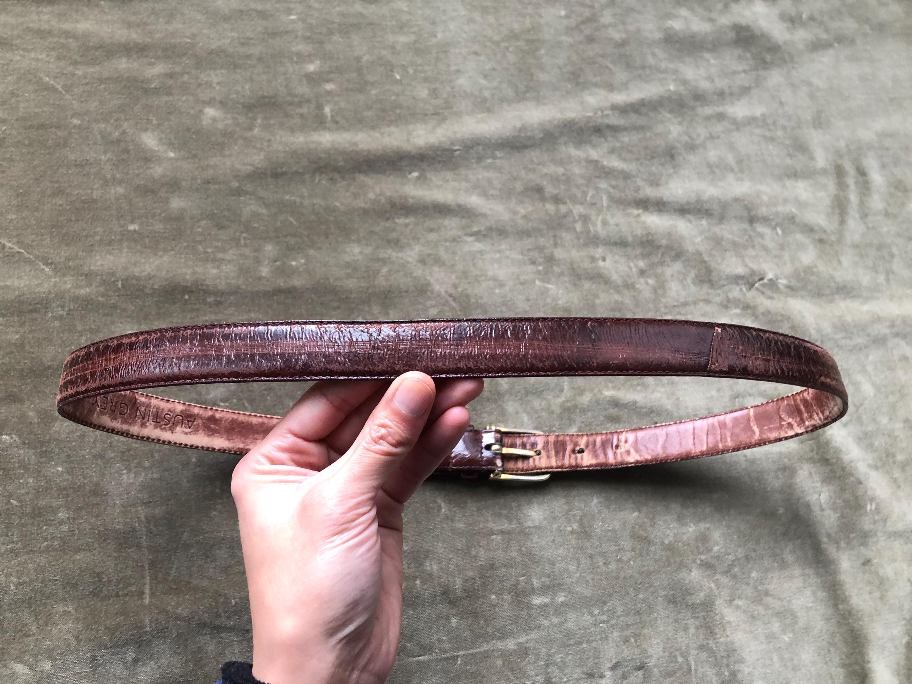 Austin Grey EelSkin leather belt, black with gold tone buckle, 39.5\