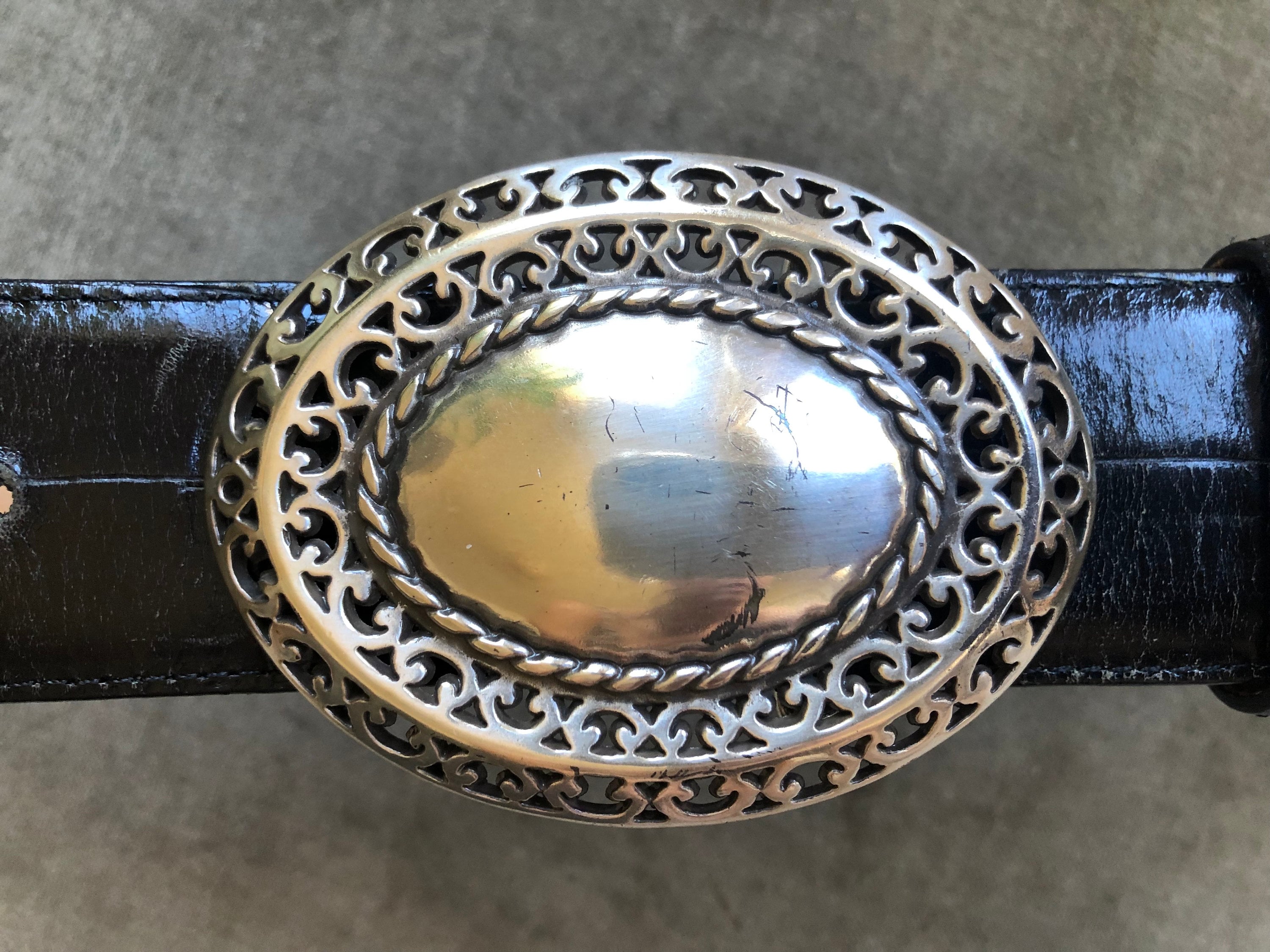 Brighton Wide Black Croc Embossed Leather Belt Chunky Oval  display picture 1
