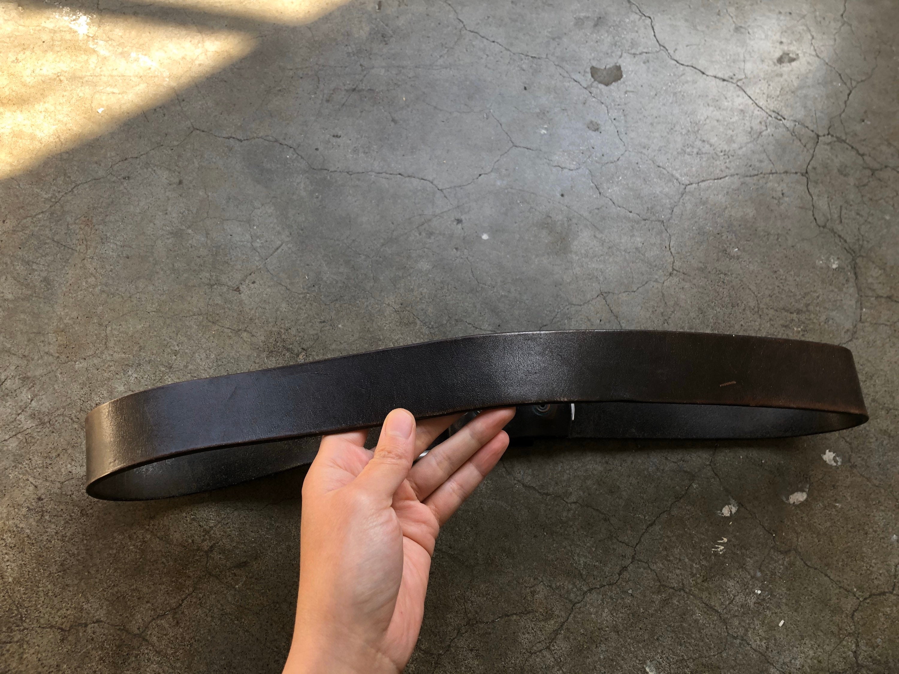 Vtg 90s Levis Thick Black Leather Work Belt Heavy Duty Wide