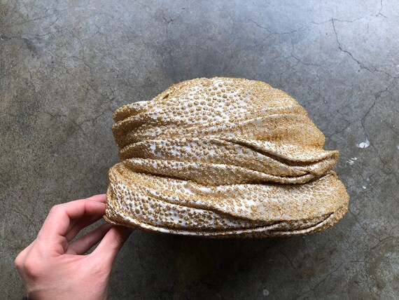 40s 50s Gold Satin Wrapped Dramatic Turban Hat Ho… - image 3