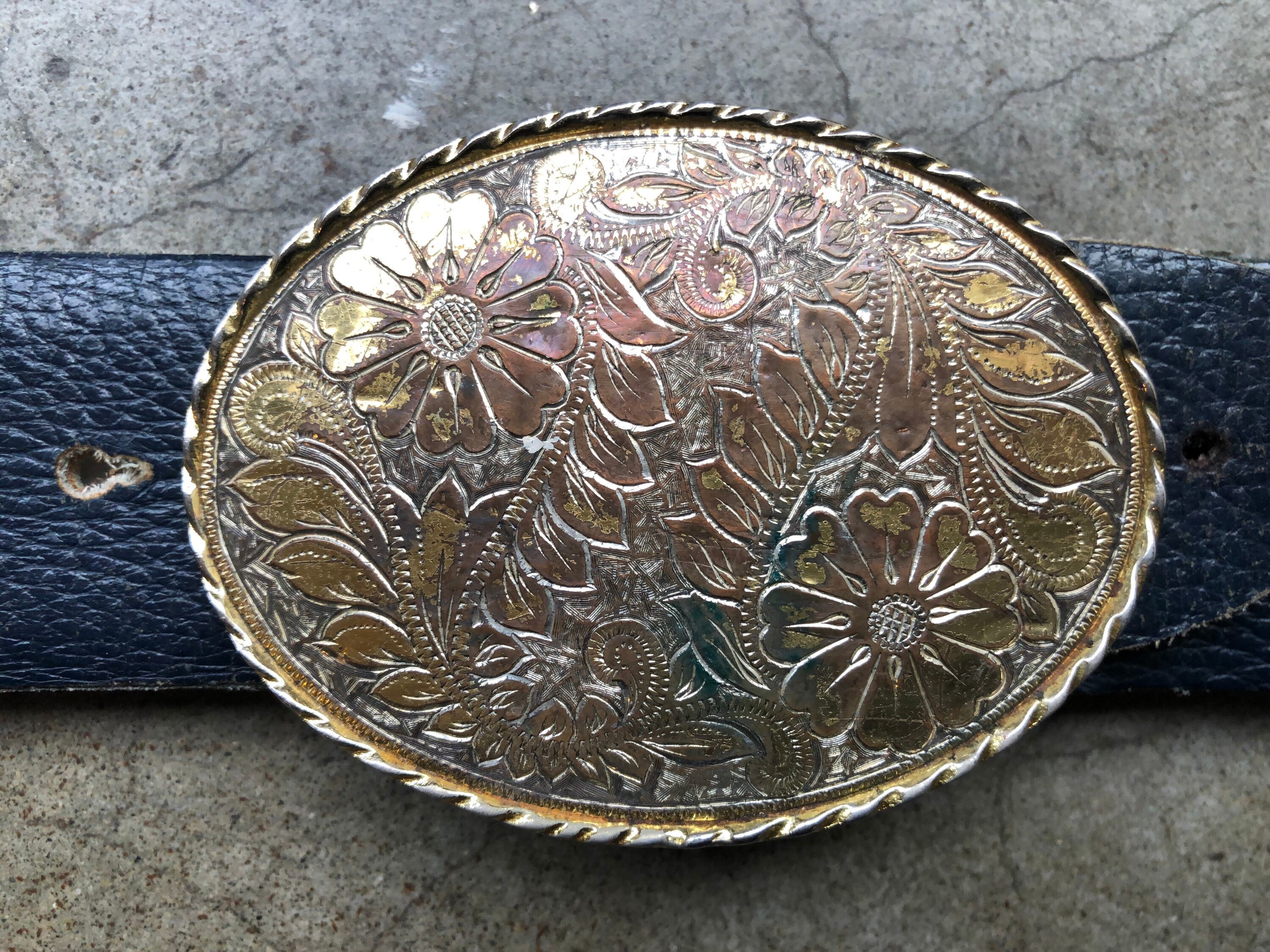 70s Retro Navy Blue White Pebble Leather Belt Silver Gold  display picture 3