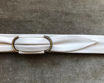Vintage 1980s Cream Leather Belt with Brass Buckle 80s Skinny Tan Cream Leather Croc Embossed Western Dress  main image 2