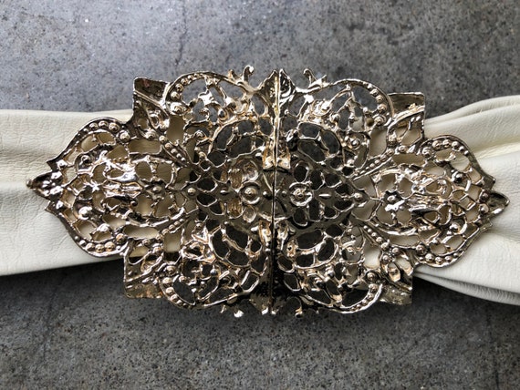 70s 80s Antique Style Silver Gold Lacy Floral Vic… - image 10